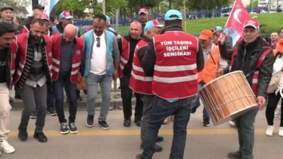 Ankara'da 1 Mayıs Emek ve Dayanışma Günü, on binlerin katılımıyla