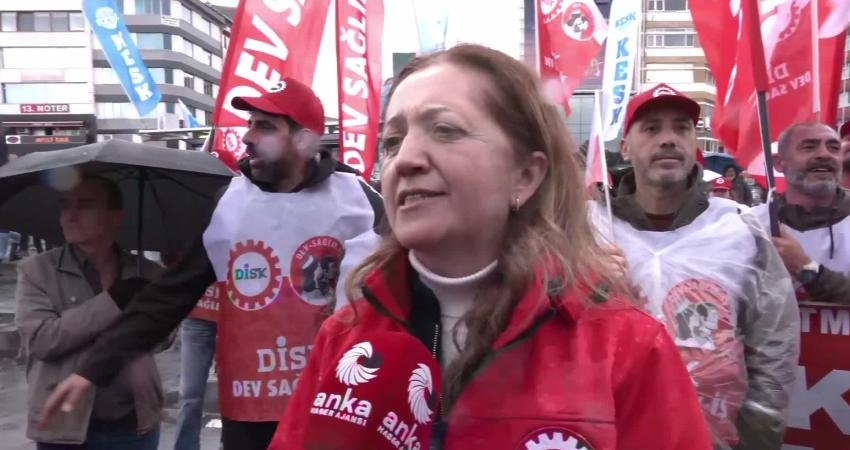 Devrimci İşçi Sendikaları Konfederasyonu (DİSK) Genel Başkanı Arzu Çerkezoğlu, Taksim Meydanı'ndaki
