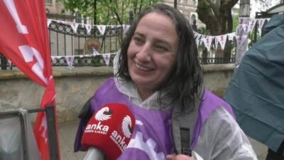 Kadıköy'de düzenlenen 1 Mayıs Emek ve Dayanışma mitingine katılan bir