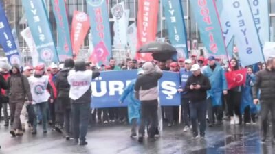 TÜRK-İŞ, 1 Mayıs Emek ve Dayanışma Günü dolayısıyla Taksim Cumhuriyet