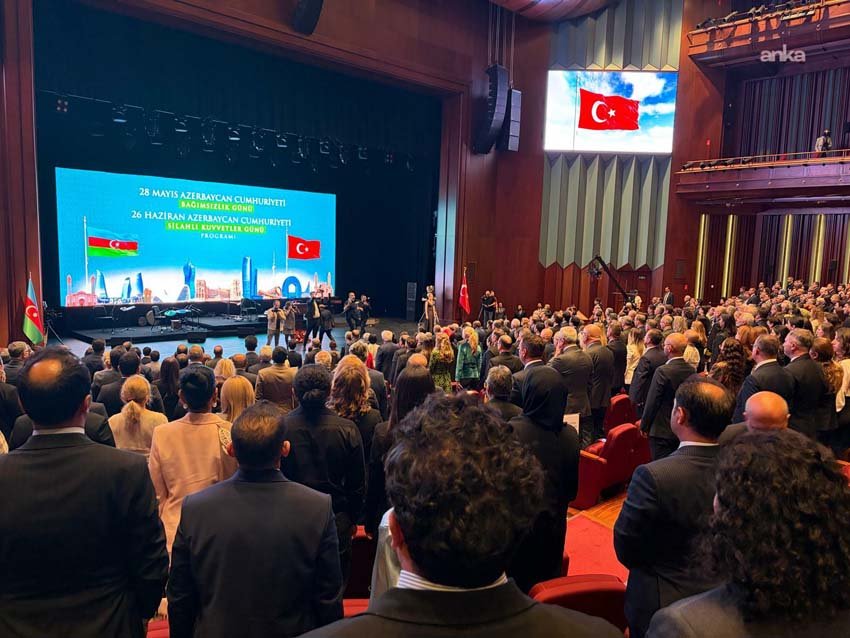 Azerbaycan’ın Bağımsızlık Günü ve Silahlı Kuvvetler Günü dolayısıyla Ankara’da düzenlenen