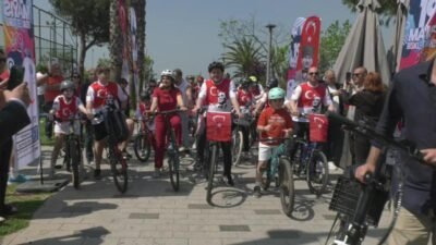 Kadıköy’de 19 Mayıs Atatürk’ü Anma, Gençlik ve Spor Bayramı coşkuyla