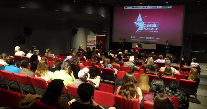 Dünya sinemasını sanatseverlerle buluşturan 2. Beyoğlu Film Günleri başladı. Beyoğlu
