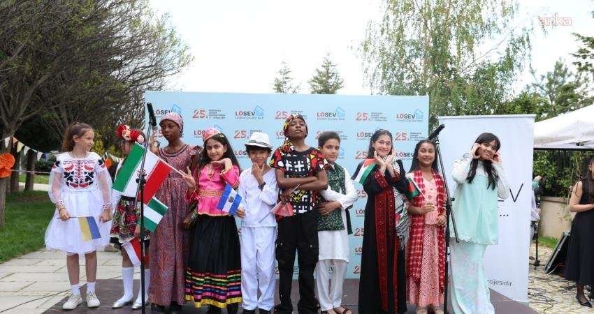 Bu yıl 25'incisi düzenlenen Uluslararası Lösemili Çocuklar Haftası, farklı ülkelerden