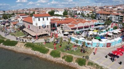 Ayvalık Belediyesi ev sahipliğinde "Mezenin Kalbi Ayvalık" temasıyla bu yıl