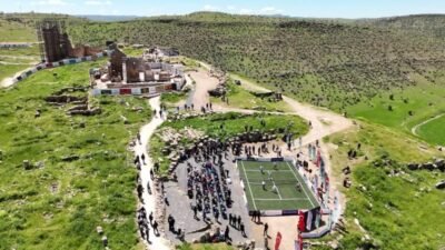 2'nci Zerzevan Cup Tenis Turnuvası’nın lansmanı, Diyarbakır’daki tarihi Zerzevan Kalesi’nde