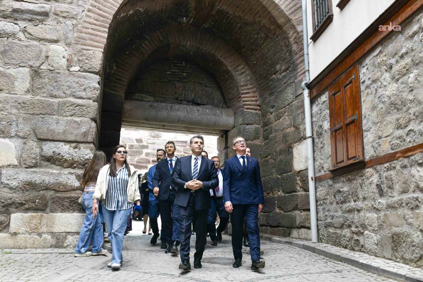 Brüksel Başkent Bölgesi Başbakanı Boris Dilliès ve beraberindeki heyet, Ulus