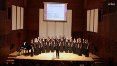 İzmir Uluslararası Çoksesli Korolar Festivali, ilk gününde yoğun ilgi gördü.