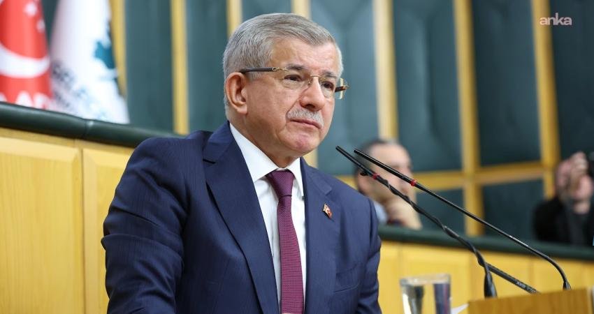 Gelecek Partisi Genel Başkanı Ahmet Davutoğlu, Süper Lig’e yükselen Amedspor’u