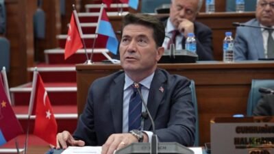 Trabzon Ortahisar Belediye Başkanı Ahmet Kaya, Trabzonspor’un İstanbul Kartal’da yapmayı