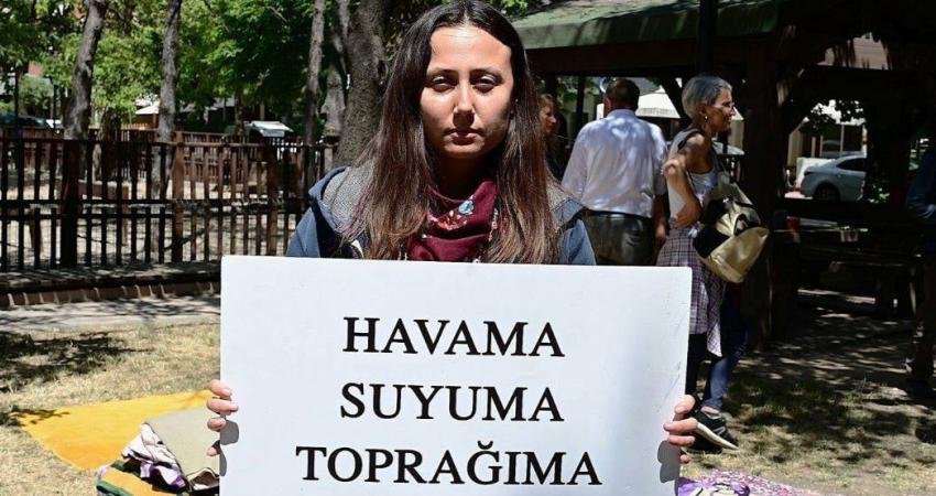 Muğla’nın Milas ilçesindeki Akbelen Ormanı çevresinde acele kamulaştırma kararlarını protesto