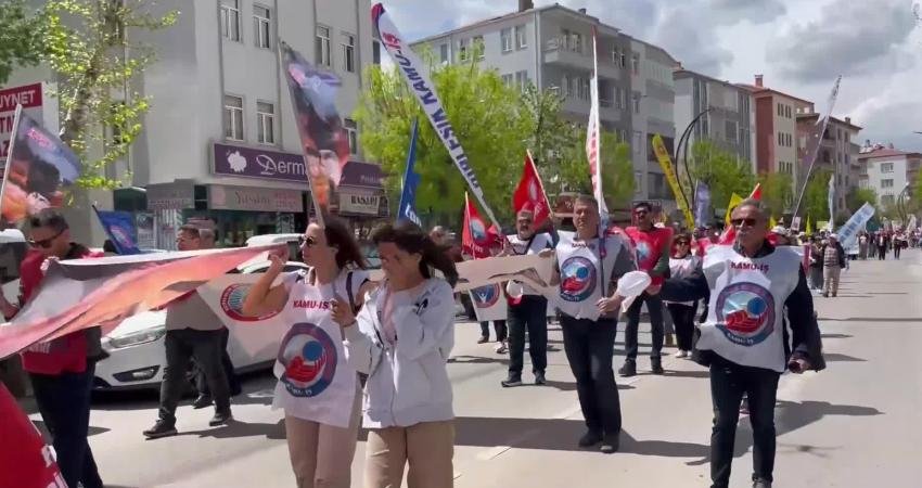 Aksaray’da 1 Mayıs Emek ve Dayanışma Günü kapsamında düzenlenen etkinliklerde