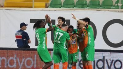 Trendyol Süper Lig’in 33. haftasında Corendon Alanyaspor, sahasında Zecorner Kayserispor’u