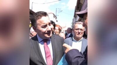 DEVA Partisi Genel Başkanı Ali Babacan, Çorum’da ziyaret ettiği bir