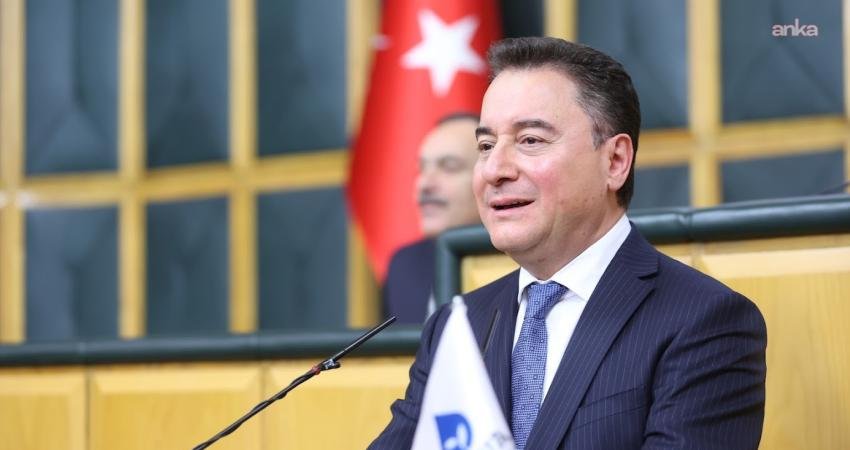 DEVA Partisi Genel Başkanı Ali Babacan, Süper Lig'e yükselen Amedspor'u