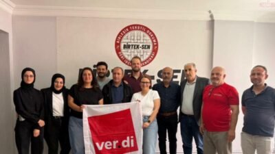 Bir grup Alman siyasetçi ve sendikacı, tutuklu bulunan Birleşik Tekstil Dokuma