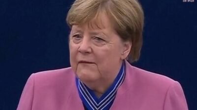 Almanya’nın eski Başbakanı Angela Merkel, Avrupa Birliği’nin ilk kez verdiği