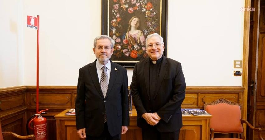 Ankara Üniversitesi Rektör Necdet Ünüvar, Roma’daki Pontificia Università Gregoriana ile