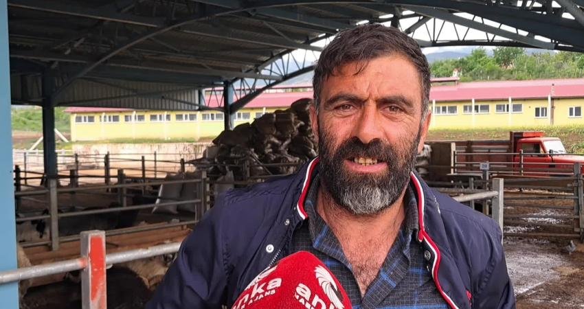 Ardanuç hayvan pazarında satış yok Artvin'in Ardanuç ilçesine bağlı Harmanlı Köyü’ndeki hayvan pazarında kurbanlık satışı