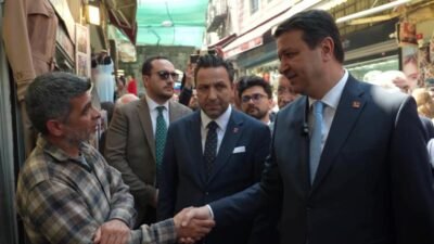 Saadet Partisi Genel Başkanı Mahmut Arıkan, Mahmutpaşa ve Mısır Çarşısı’nda
