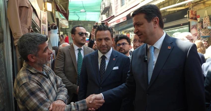 Saadet Partisi Genel Başkanı Mahmut Arıkan, Mahmutpaşa ve Mısır Çarşısı’nda