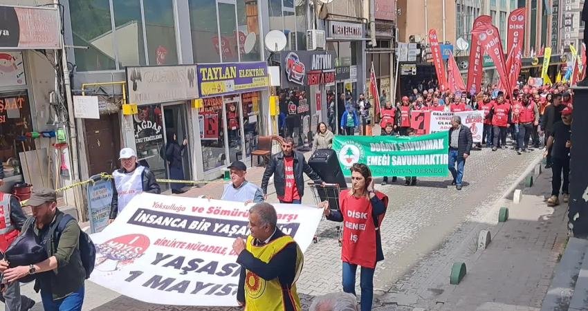 Artvin'de 1 Mayıs Emek ve Dayanışma Günü kapsamında düzenlenen etkinlikte