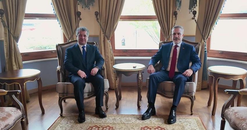 Dışişleri Bakanı Hakan Fidan, IKBY Başbakanı Mesrur Barzani ile görüştü.