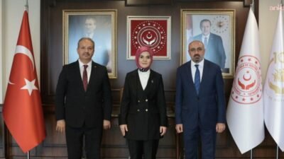 Aile ve Sosyal Hizmetler Bakanı Mahinur Özdemir Göktaş, Sağlık-Sen Genel Başkanı