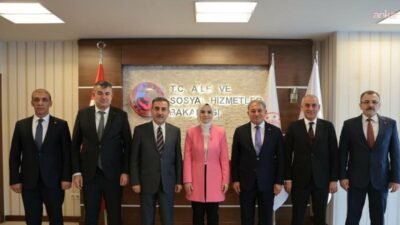 Bakan Göktaş, Türkiye Kamu-Sen Genel Başkanı Kahveci ile bir araya geldi Aile ve Sosyal Hizmetler Bakanı Mahinur Özdemir Göktaş, Türkiye Kamu-Sen