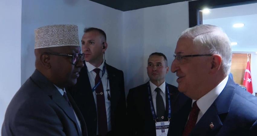 Milli Savunma Bakanı Yaşar Güler, İstanbul'da Somali Savunma Bakanı Ahmed