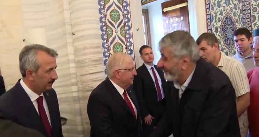 Milli Savunma Bakanı Yaşar Güler ile Türk Silahlı Kuvvetleri komuta