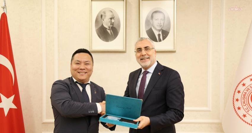 Çalışma ve Sosyal Güvenlik Bakanı Vedat Işıkhan, yenilenebilir enerji alanındaki