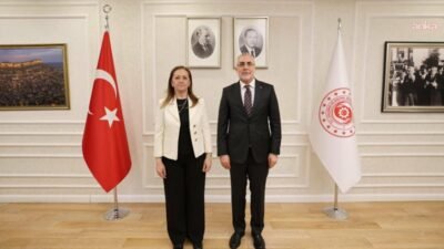 Çalışma ve Sosyal Güvenlik Bakanı Vedat Işıkhan, DİSK Genel Başkanı Arzu