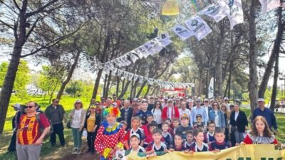Bandırma Belediye Başkanı Dursun Mirza, Balcı Çamlığı’nda düzenlenen Bahar Şenlikleri