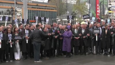 Türkiye Barolar Birliği Başkanı (TBB) Erinç Sağkan ve baro başkanları,