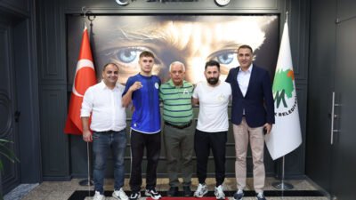 Mamak Belediyesi gençlerin sporla ilgilenmeleri için gerek sağladığı altyapıyla gerekse