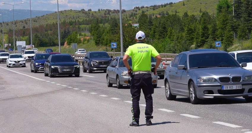 Kurban Bayramı öncesinde 43 ilin kara yolu bağlantı noktasında bulunan