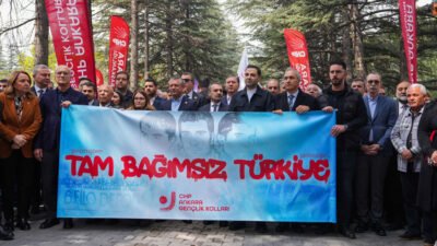 Erdal Beşikcioğlu, Özgür Özel’in katılımıyla gerçekleştirilen 6 Mayıs anma programına