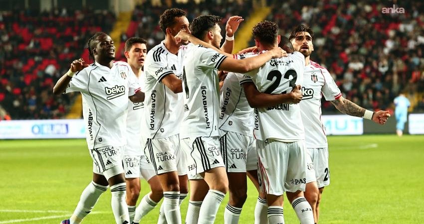 Trendyol Süper Lig’in 32. haftasında Beşiktaş, deplasmanda Gaziantep FK’yi 2-0