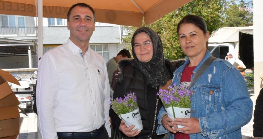 Beylikova Belediye Başkanı Hakan Karabacak, Anneler Günü dolayısıyla ESMEK kursları ve pazar