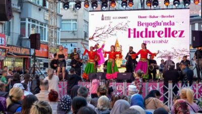 Baharın müjdecisi olarak kabul edilen Hıdırellez, Beyoğlu’nda da büyük bir