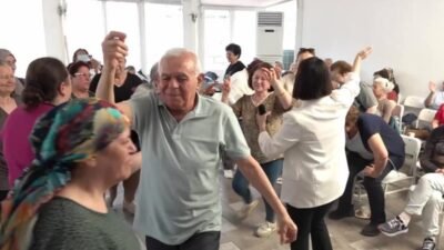Bornova Belediyesi’nin ileri yaştaki bireylerin sosyal yaşamdan kopmadan aktif ve