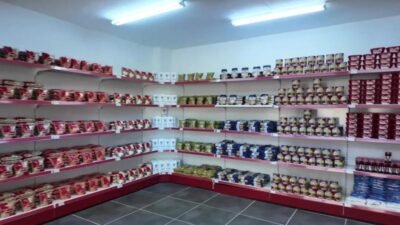 Bornova Belediyesi tarafından Kurban Bayramı öncesinde ihtiyaç sahibi vatandaşların Kent Market