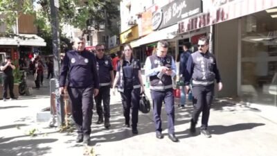Bornova Belediyesi zabıta ekipleri, mobil uygulama ve taşınabilir yazıcı kullanarak