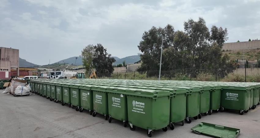 Bornova Belediyesi, 325 yeni nesil çöp konteynerini hizmete alarak ilçede