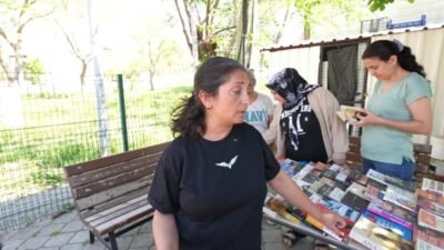 Buca Belediyesi tarafından başlatılan “Kitap Değişim Günleri” projesi, vatandaşların kitaplarını