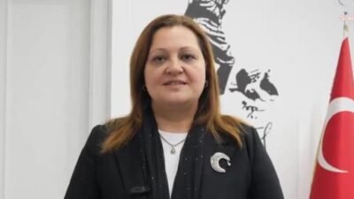 Afyonkarahisar Belediye Başkanı Burcu Köksal, AK Parti'ye katılacağını duyurdu. CHP'de