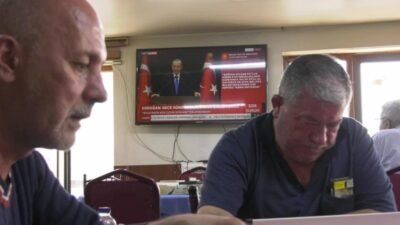 Afyonkarahisar Belediye Başkanı Burcu Köksal'ın AK Parti'ye katımasına tepki gösteren
