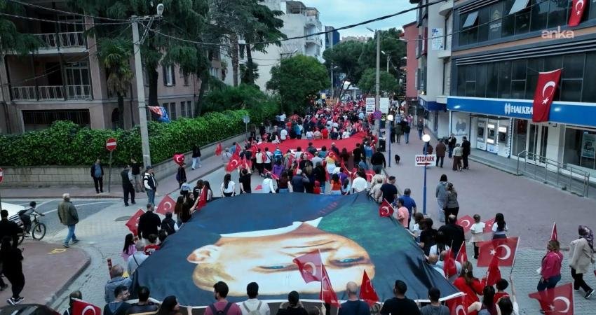 Burhaniye’de, 19 Mayıs Atatürk’ü Anma, Gençlik ve Spor Bayramı kutlamaları