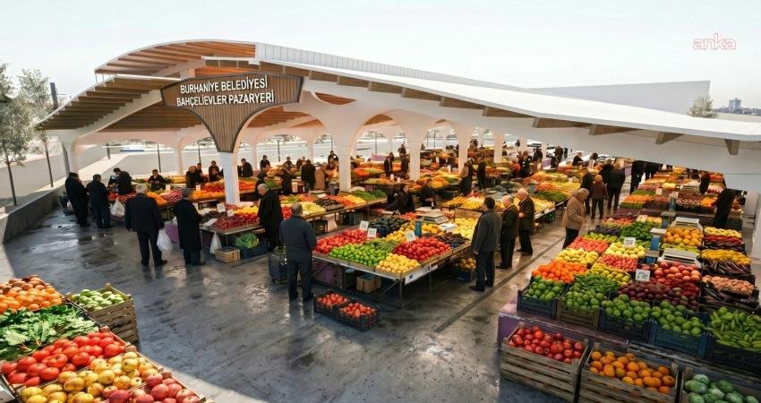 Burhaniye Belediyesi tarafından Bahçelievler Cuma Pazarı’nda yürütülen yenileme çalışması ile